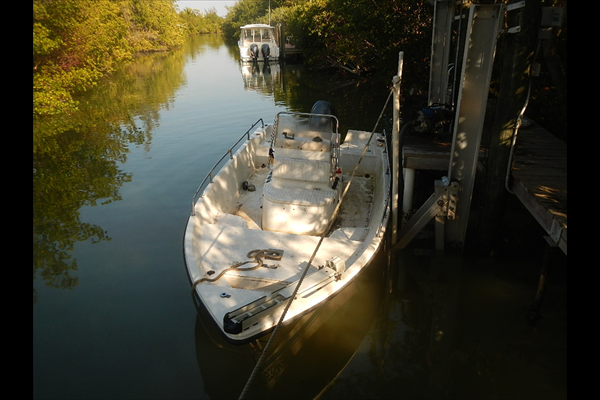 19' Flats Boat